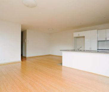 2Bedrooms, 1Bathrooms - Photo 2