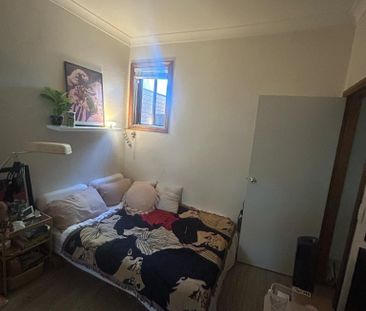 Erskineville - Photo 1