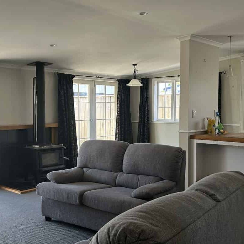 Heritage gem with sleepout - Photo 1