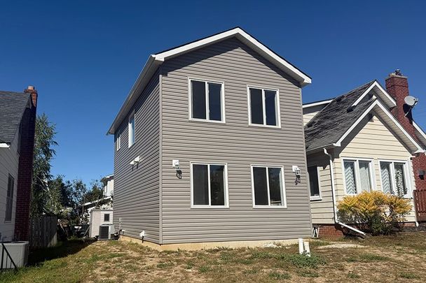 For Lease - 9 Crosier Street, Norfolk, Ontario - Photo 1