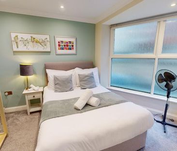 4 bedroom terraced house to rent - Photo 4