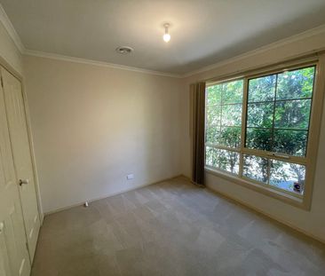 1/10 Banksia Grove, Tullamarine VIC 3043 - Photo 5