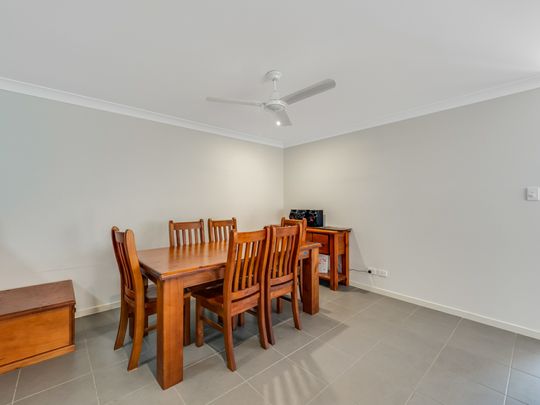 2/7 Felix Street, Cranley - Photo 1