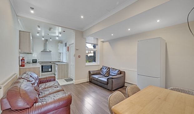 Excellent 5 Bedroom Student Property - Photo 1