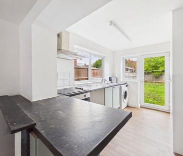 2 bedroom terraced house to rent - Photo 4