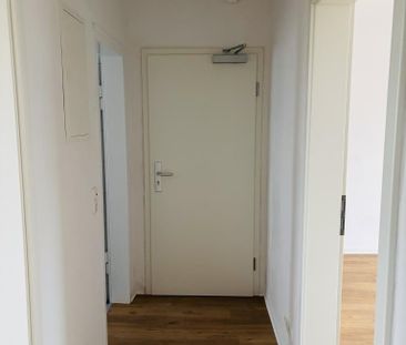 Modernisierte 2-Zimmer-Wohnung ab 01.12.24 zur Vermietung - Photo 2