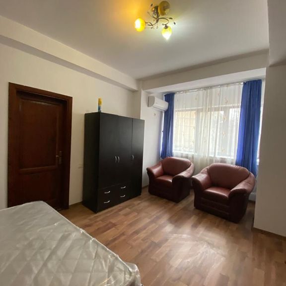 Piata Progresu et 2 vila, centrala proprie, mobilata, uti... - Fotografie 1