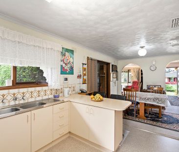 2 Anthem Place, Melton West. - Photo 4