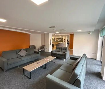 Silver Ensuite - Photo 3