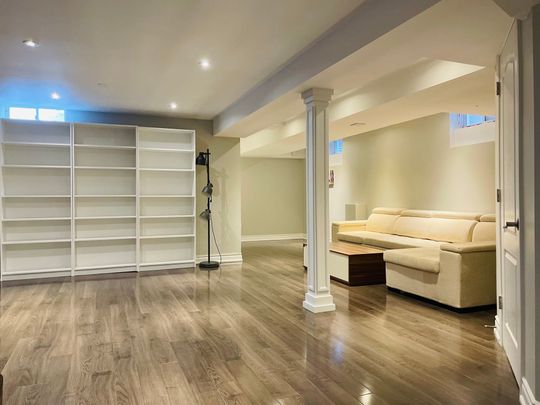 For Lease - 5 Mirando Street, Richmond Hill, Ontario - Photo 1