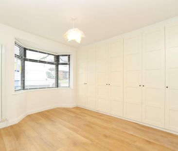 4 bedroom detached bungalow to rent - Photo 3