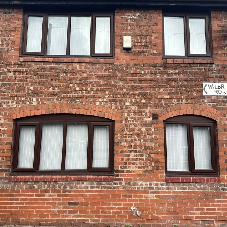 Room in a Shared House, Wilbraham Road, M14 - Photo 1