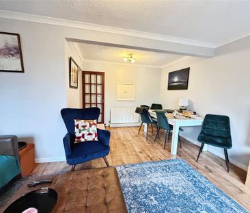 3 bedroom link detached house to rent - Photo 2