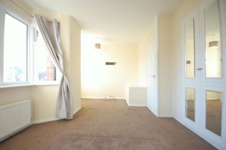 2 bedroom end of terrace house to rent - Photo 5