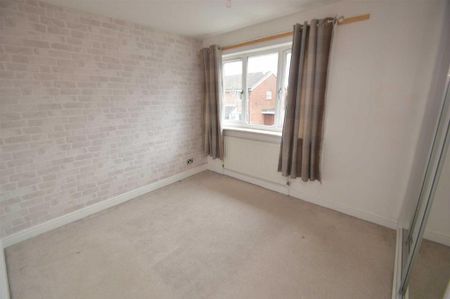 2 bedroom semi-detached house to rent - Photo 3