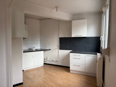 Libre le ..Maintenant Mt Loyer :417,21 Mt des charges :122,6 - Photo 5