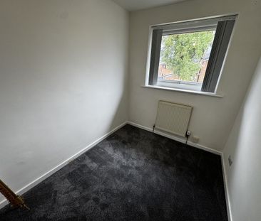 Chester Avenue, Little Lever, Bolton - Photo 4