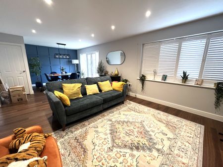 Bateson Drive, Watford, Leavesden - Photo 2