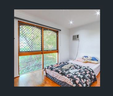 GREAT 3x1 FAMILY HOME IN PARKWOOD - Photo 3