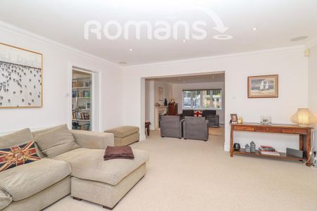5 bedroom detached house to rent - Photo 2