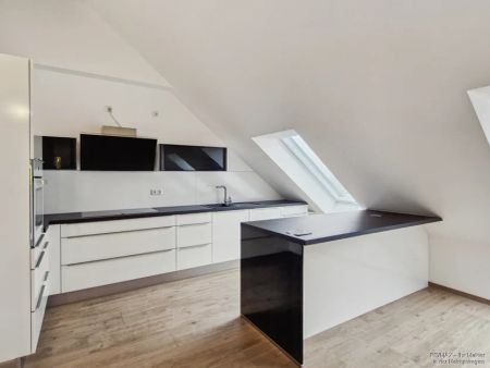 Tolle Dachgeschosswohnung mit Loggia und Einbauküche - Foto 5