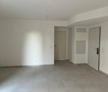 Location Appartement 2 pièces 42m² BRIGNOLES 83170 - Photo 3