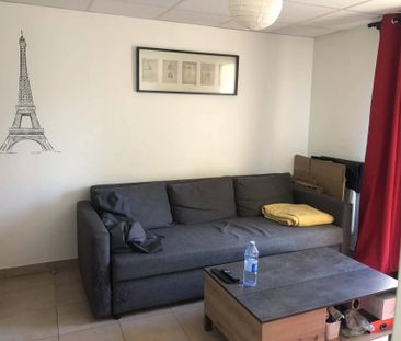 Quartier du Réveil Matin - A 12 minutes à pieds du RER - Photo 3