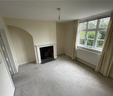 An attractive two bedroom period cottage with off street parking, s... - Photo 5