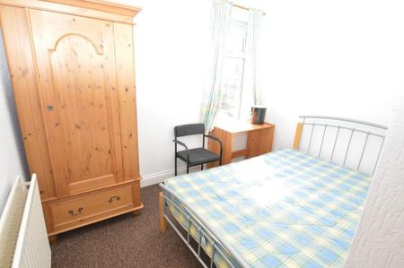 6 bedroom house to rent - Photo 4