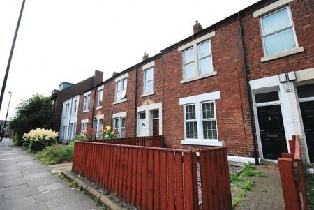 3 Bed - Claremont Road, Spital Tongues - Photo 2