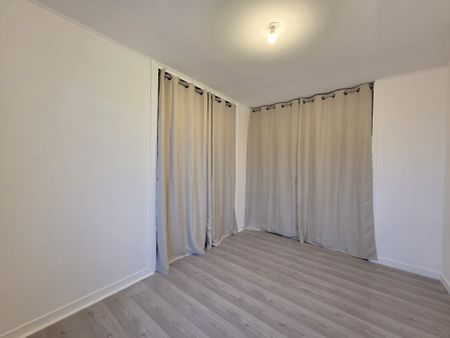 Location Appartement 3 pièces 66m² TROYES 10000 - Photo 5