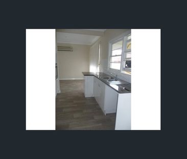 Beautiful Three Bedroom Home in Chatham - Photo 2