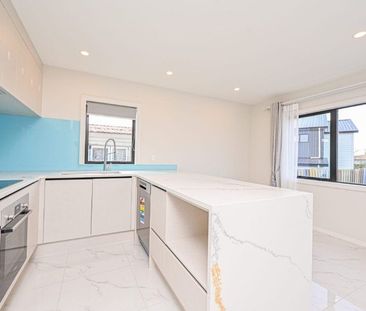 Modern Family Living in Prime Location - Built by MJ HOME - Photo 3