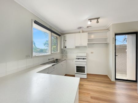 1/5 Cara Road, Highton - Photo 3