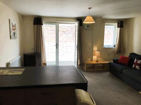 1 bedroom retirement property to rent - Photo 2