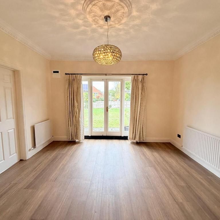 5 bedroom detached house to rent - Photo 1