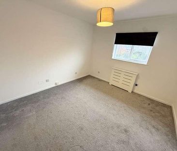 Frobisher Court, Old Hall, WA5 - Photo 1