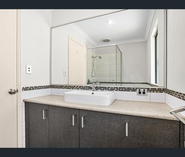 222A Streich Avenue, Armadale, WA 6112 - Photo 4