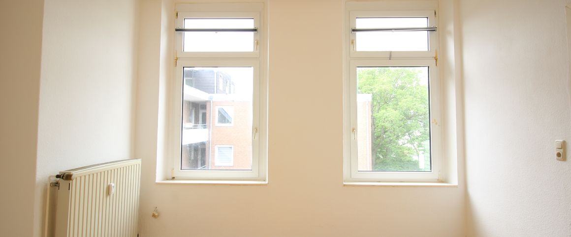 STUDENTEN AUFGEPASST! GEMÜTLICHES APARTMENT NAHE DES KREFELDER AMTSGERICHTS ZU MIETEN! - Photo 1