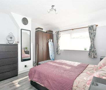 3 bedroom end of terrace house to rent - Photo 5
