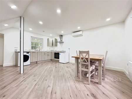 1 bedroom bungalow to rent Thorpe Road, Norwich, Norfolk, NR1 - Photo 4