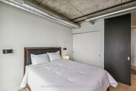 River City I Lofts 51 , #1004 - Photo 5