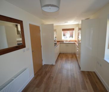 3 bedroom terraced house to rent - Photo 5