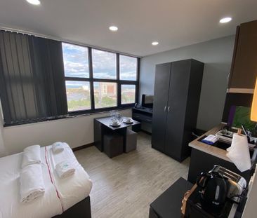 Studio to rent - Photo 1