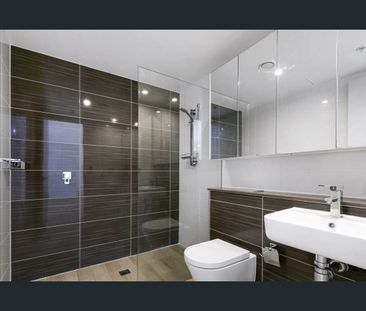 Spacious and Homey One Bedroom with Courtyard - Photo 1