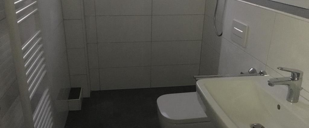 2-Zimmerwohnung im Erdgeschoss mit Balkon und ebenerdiger Dusche - Foto 1