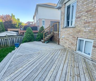 For Lease - 908 COPPER LEAF Crescent, Kitchener, Ontario - Photo 2