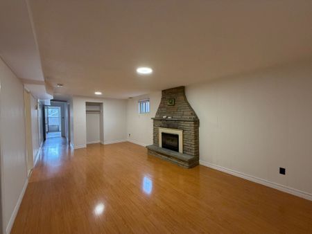 For Lease - 98 Van Horne Avenue Unit# Lower unit, Toronto, Ontario - Photo 4