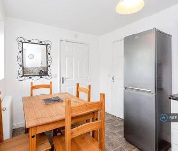 2 bedroom semi-detached house to rent - Photo 1