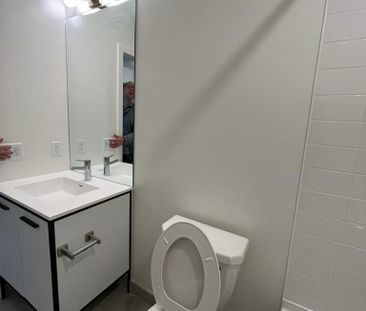 For Lease - 185 Deerfield Road Unit# 114, Newmarket, Ontario - Photo 2